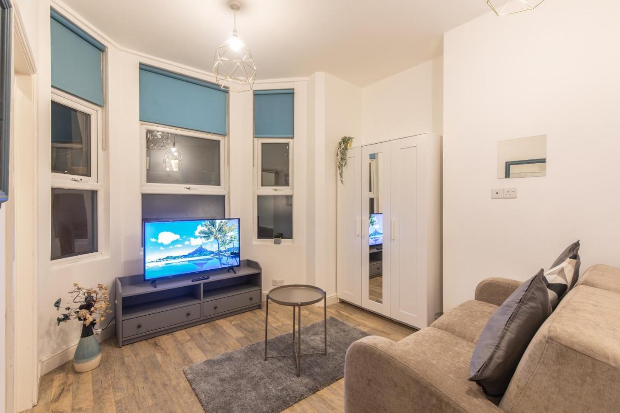 Cosy Modern Apartment, Grand Victorian Building, 5 Mins To Coventry City Centre Exteriér fotografie